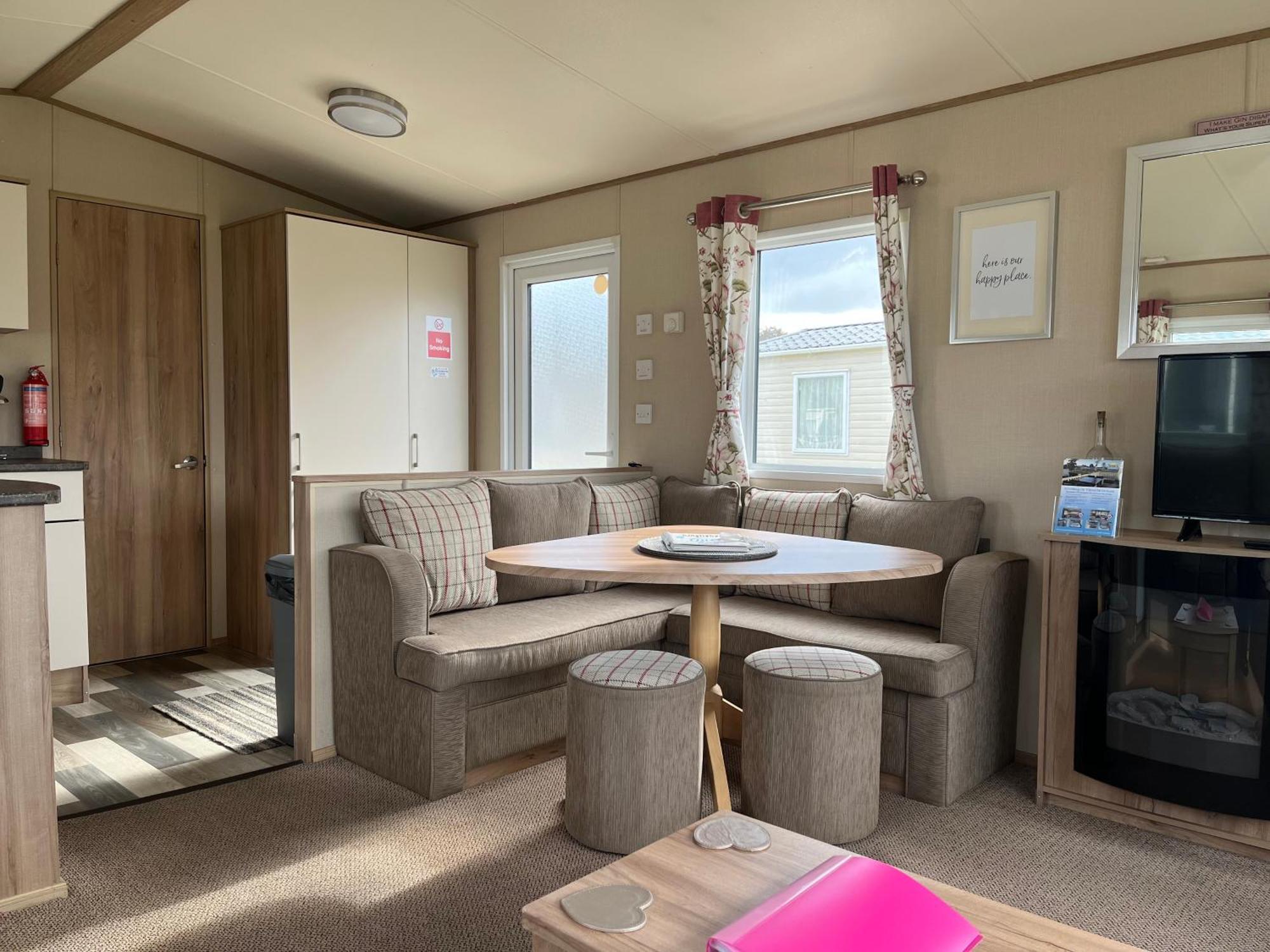 Tattershall Lakes Kingfisher Caravan 8 Berth With Hot Tub & Wifi 外观 照片